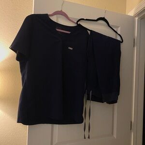 Women’s Navy Figs Scrub Set